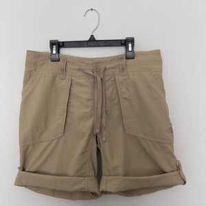 The North Face | NWOT Stow Pocket Roll Tab Convertible Length Khaki Shor…